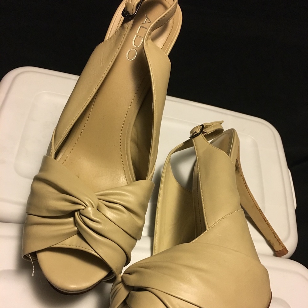 Shoes - Picture 3 of 3